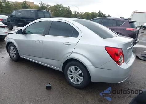 2014 Chevrolet Sonic Lt Auto из США, поврежденный, VIN 1G1JC5SH5E4232632